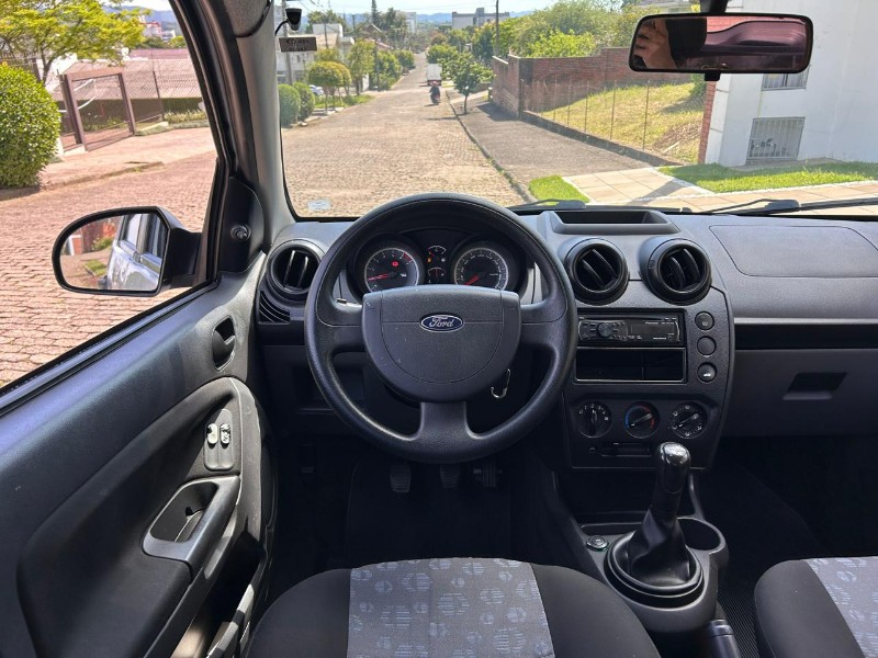 FORD FIESTA 1.6 8V FLEX/CLASS 1.6 8V FLEX 5P 2011/2011 LS MULTIMARCAS VENÂNCIO AIRES / Carros no Vale