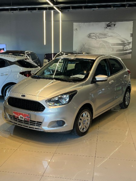 FORD KA 1.0 8V FLEX 2014/2015 JM AUTOMÓVEIS VENÂNCIO AIRES / Carros no Vale