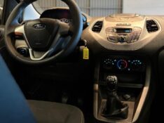 FORD KA 1.0 8V FLEX 2014/2015 JM AUTOMÓVEIS VENÂNCIO AIRES / Carros no Vale