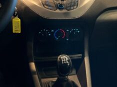 FORD KA 1.0 8V FLEX 2014/2015 JM AUTOMÓVEIS VENÂNCIO AIRES / Carros no Vale