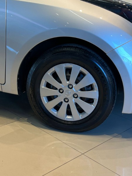 HYUNDAI HB20 1.6 COMFORT 2013/2013 JM AUTOMÓVEIS VENÂNCIO AIRES / Carros no Vale