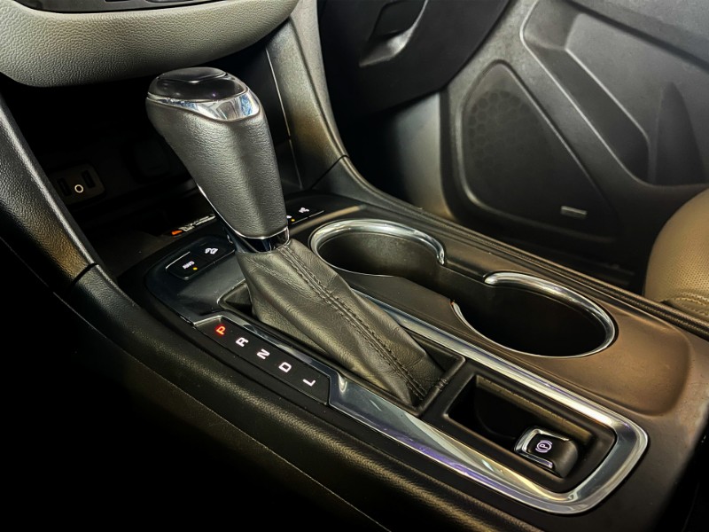 CHEVROLET EQUINOX 2.0 16V TURBO GASOLINA PREMIER AWD AUTOMÁTICO 2017/2018 DUARTE VEÍCULOS PORTO ALEGRE / Carros no Vale