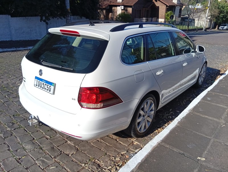 VOLKSWAGEN JETTA VARIANT 2.5 2010/2010 ALTERNATIVA VEÍCULOS LAJEADO / Carros no Vale