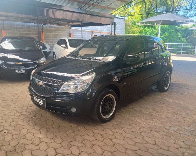 CHEVROLET AGILE LTZ 1.4 MPFI 8V FLEXPOWER 5P 2010/2010 RICARDO VEÍCULOS TEUTÔNIA / Carros no Vale