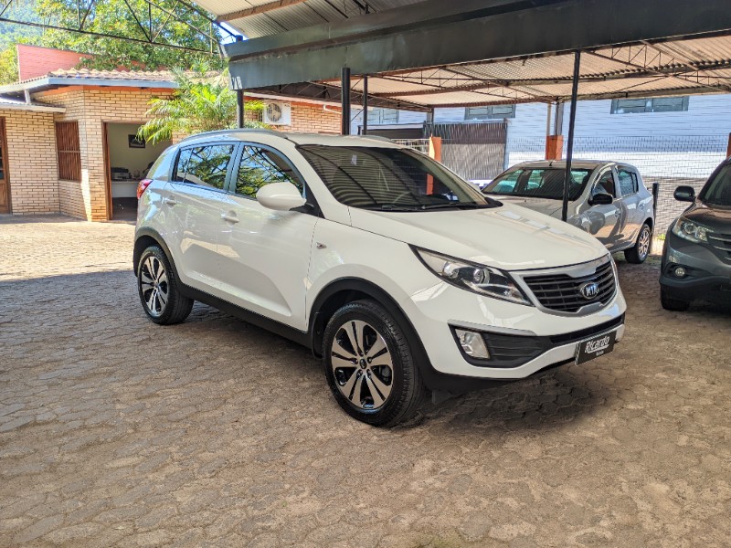 KIA SPORTAGE 2.0 LX 2012/2013 RICARDO VEÍCULOS TEUTÔNIA / Carros no Vale