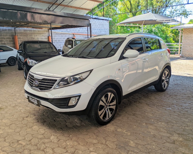 KIA SPORTAGE 2.0 LX 2012/2013 RICARDO VEÍCULOS TEUTÔNIA / Carros no Vale