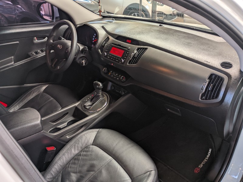 KIA SPORTAGE 2.0 LX 2012/2013 RICARDO VEÍCULOS TEUTÔNIA / Carros no Vale