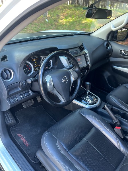 NISSAN FRONTIER 2.3 16V TURBO DIESEL ATTACK CD 4X4 AUTOMÁTICO 2020/2020 BOSCO AUTOMÓVEIS GUAPORÉ / Carros no Vale