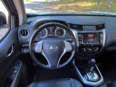 NISSAN FRONTIER 2.3 16V TURBO DIESEL ATTACK CD 4X4 AUTOMÁTICO 2020/2020 BOSCO AUTOMÓVEIS GUAPORÉ / Carros no Vale