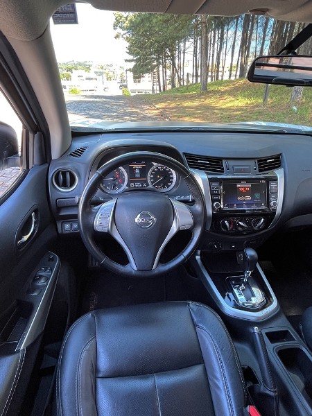 NISSAN FRONTIER 2.3 16V TURBO DIESEL ATTACK CD 4X4 AUTOMÁTICO 2020/2020 BOSCO AUTOMÓVEIS GUAPORÉ / Carros no Vale