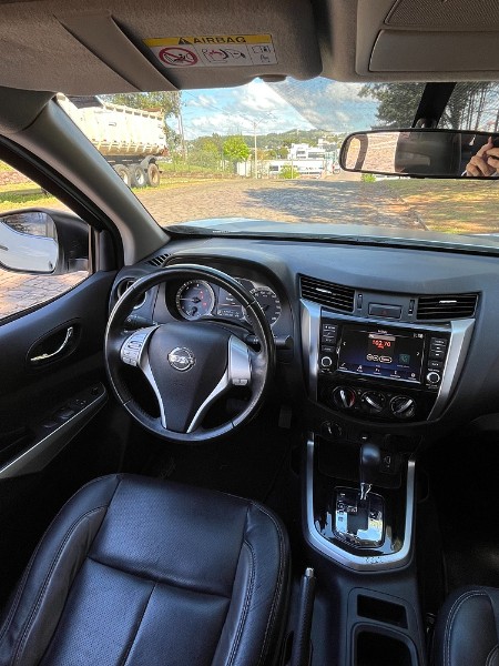 NISSAN FRONTIER 2.3 16V TURBO DIESEL ATTACK CD 4X4 AUTOMÁTICO 2020/2020 BOSCO AUTOMÓVEIS GUAPORÉ / Carros no Vale