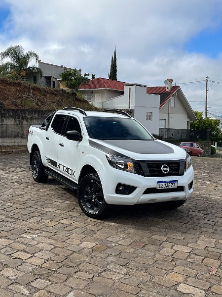 NISSAN FRONTIER 2.3 16V TURBO DIESEL ATTACK CD 4X4 AUTOMÁTICO 2020/2020 BOSCO AUTOMÓVEIS GUAPORÉ / Carros no Vale