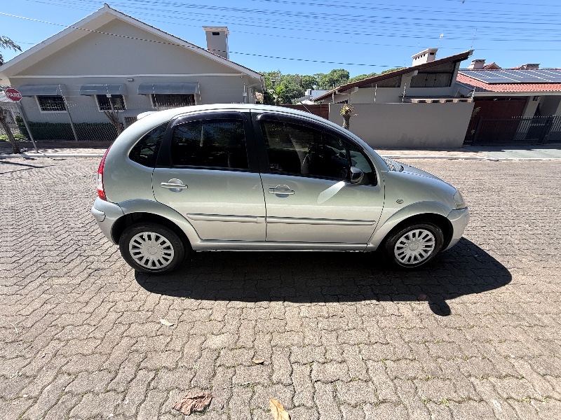 CITROEN C3 1.4 I GLX 8V 2009/2009 ELY AUTOMÓVEIS LAJEADO / Carros no Vale