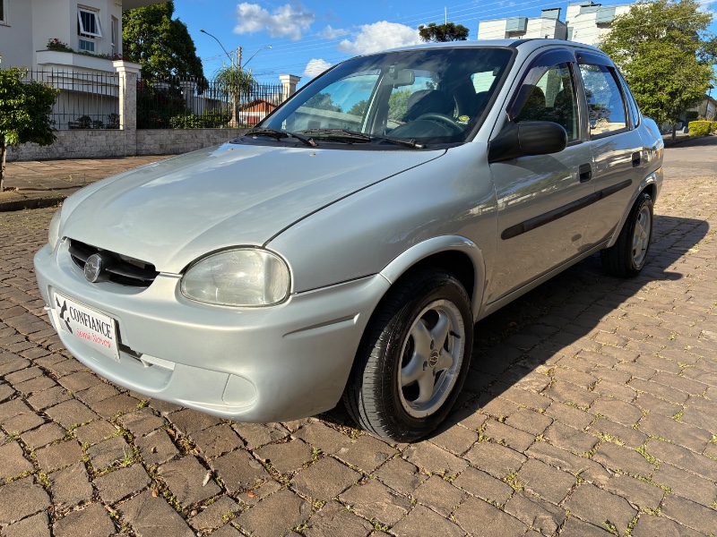 CHEVROLET CORSA SEDAN CLASSIC 1.0 MPFI SPIRIT 8V FLEX 4P 2003/2004 COMPLETO VEÍCULOS GUAPORÉ / Carros no Vale