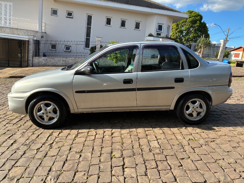 CHEVROLET CORSA SEDAN CLASSIC 1.0 MPFI SPIRIT 8V FLEX 4P 2003/2004 COMPLETO VEÍCULOS GUAPORÉ / Carros no Vale