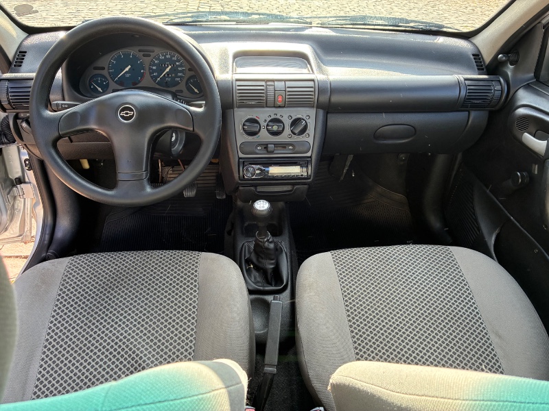 CHEVROLET CORSA SEDAN CLASSIC 1.0 MPFI SPIRIT 8V FLEX 4P 2003/2004 COMPLETO VEÍCULOS GUAPORÉ / Carros no Vale