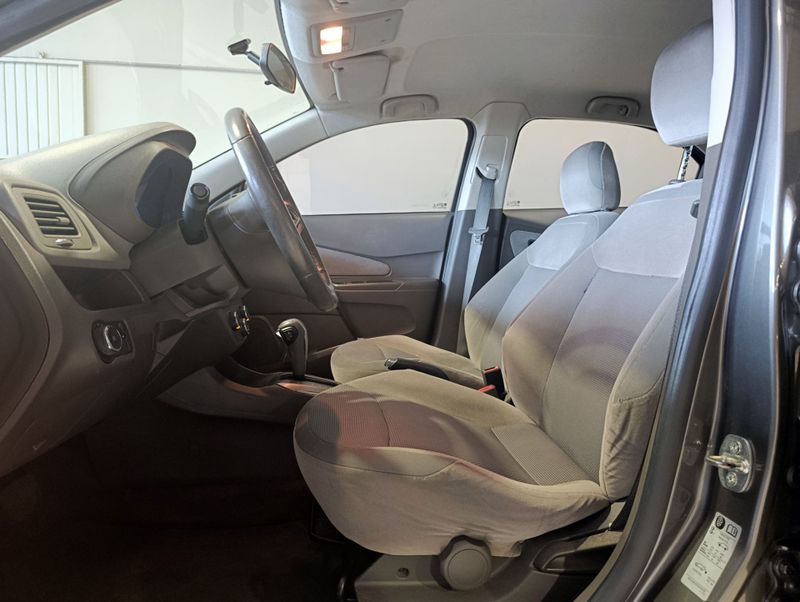 Chevrolet Cobalt 1.8 Ltz 8v Econoflex 2014/2015 SIM VEÍCULOS PORTO ALEGRE / Carros no Vale