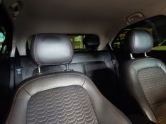 Chevrolet Onix 1 4 Ltz 2016/2017 SIM VEÍCULOS PORTO ALEGRE / Carros no Vale