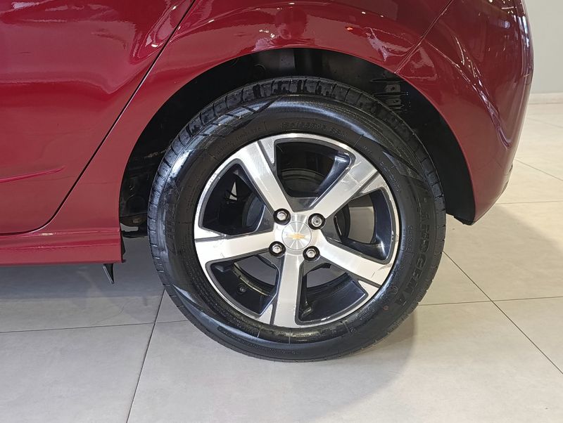 Chevrolet Onix 1 4 Ltz 2016/2017 SIM VEÍCULOS PORTO ALEGRE / Carros no Vale