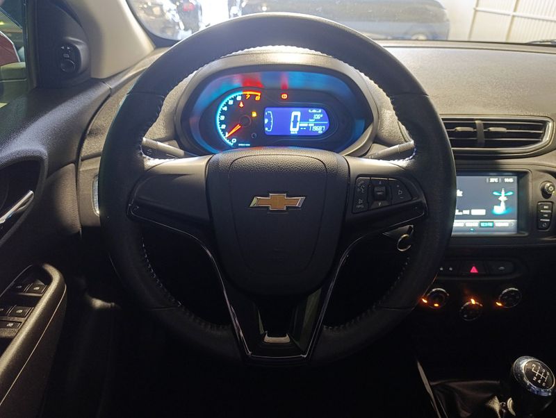 Chevrolet Onix 1 4 Ltz 2016/2017 SIM VEÍCULOS PORTO ALEGRE / Carros no Vale