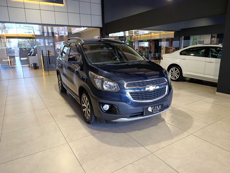 Chevrolet Spin 1.8 Activ 8v 2017/2018 SIM VEÍCULOS PORTO ALEGRE / Carros no Vale