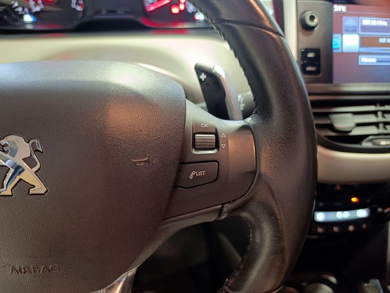 Peugeot 2008 Allure 1.6 16v 2017/2017 SIM VEÍCULOS PORTO ALEGRE / Carros no Vale