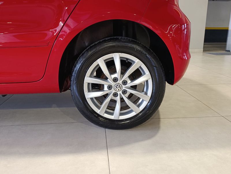 Volkswagen Fox Comfortline 1.6 2015/2015 SIM VEÍCULOS PORTO ALEGRE / Carros no Vale