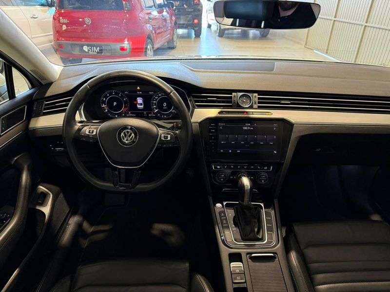 Volkswagen Passat Highline 2.0 Tsi 2018/2018 SIM VEÍCULOS PORTO ALEGRE / Carros no Vale