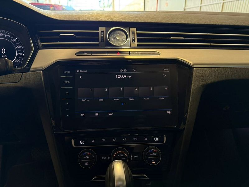 Volkswagen Passat Highline 2.0 Tsi 2018/2018 SIM VEÍCULOS PORTO ALEGRE / Carros no Vale