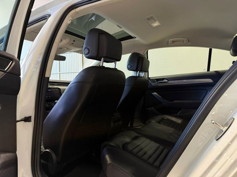 Volkswagen Passat Highline 2.0 Tsi 2018/2018 SIM VEÍCULOS PORTO ALEGRE / Carros no Vale