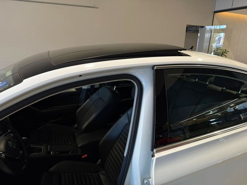 Volkswagen Passat Highline 2.0 Tsi 2018/2018 SIM VEÍCULOS PORTO ALEGRE / Carros no Vale