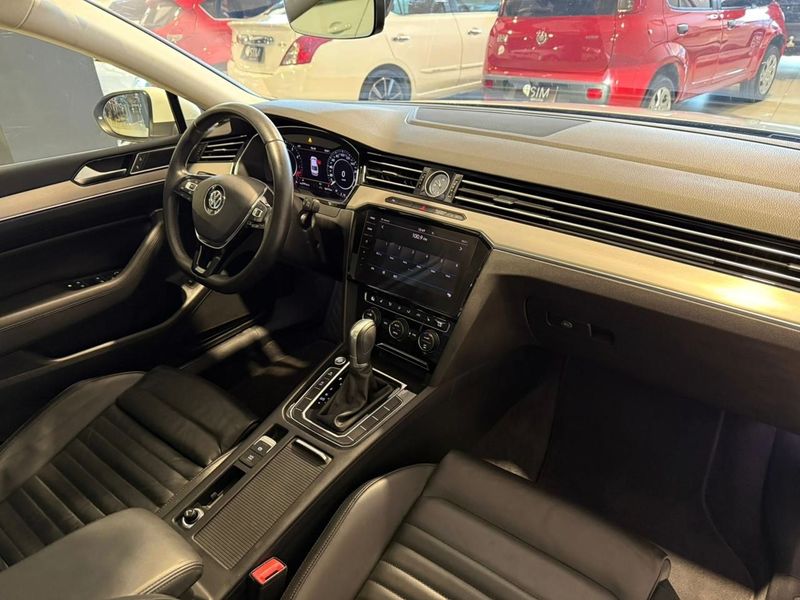 Volkswagen Passat Highline 2.0 Tsi 2018/2018 SIM VEÍCULOS PORTO ALEGRE / Carros no Vale