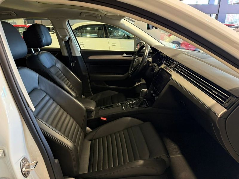 Volkswagen Passat Highline 2.0 Tsi 2018/2018 SIM VEÍCULOS PORTO ALEGRE / Carros no Vale