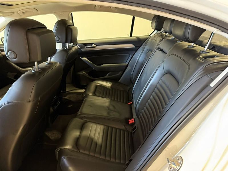 Volkswagen Passat Highline 2.0 Tsi 2018/2018 SIM VEÍCULOS PORTO ALEGRE / Carros no Vale