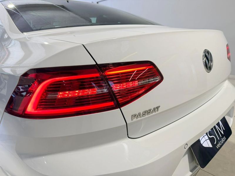 Volkswagen Passat Highline 2.0 Tsi 2018/2018 SIM VEÍCULOS PORTO ALEGRE / Carros no Vale