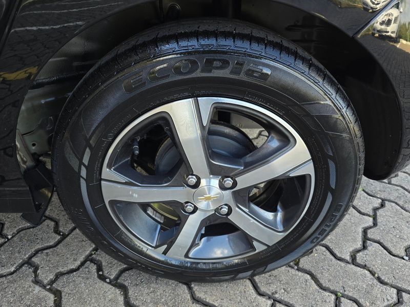 CHEVROLET ONIX HATCH LTZ 1.4 8V FlexPower 2019/2019 AUTO NÍVEL VEÍCULOS SANTA CRUZ DO SUL / Carros no Vale