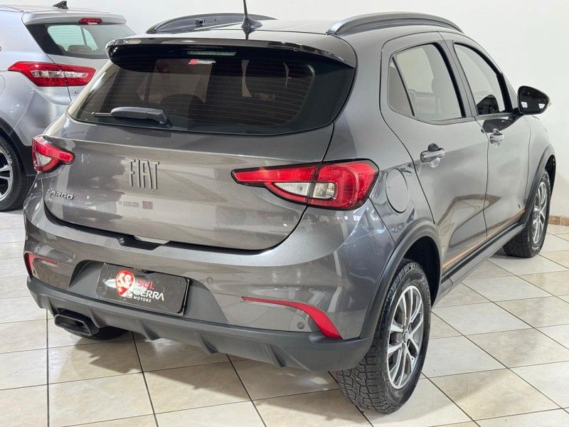 FIAT ARGO 1.3 V8 TREKKING 2023/2023 SUL SERRA MOTORS CAXIAS DO SUL / Carros no Vale