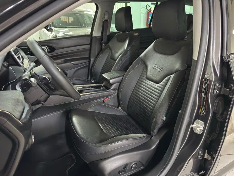 JEEP COMMANDER 1.3 LIMITED T270 16V 4X2 TURBO 2023/2024 SUL SERRA MOTORS CAXIAS DO SUL / Carros no Vale JEEP COMMANDER 1.3 LIMITED T270 16V 4X2 TURBO 2023/2024 SUL SERRA MOTORS CAXIAS DO SUL / Carros no Vale