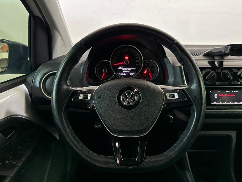 VOLKSWAGEN UP 1.0 TSI MOVE UP 12V 2018/2018 SUL SERRA MOTORS CAXIAS DO SUL / Carros no Vale