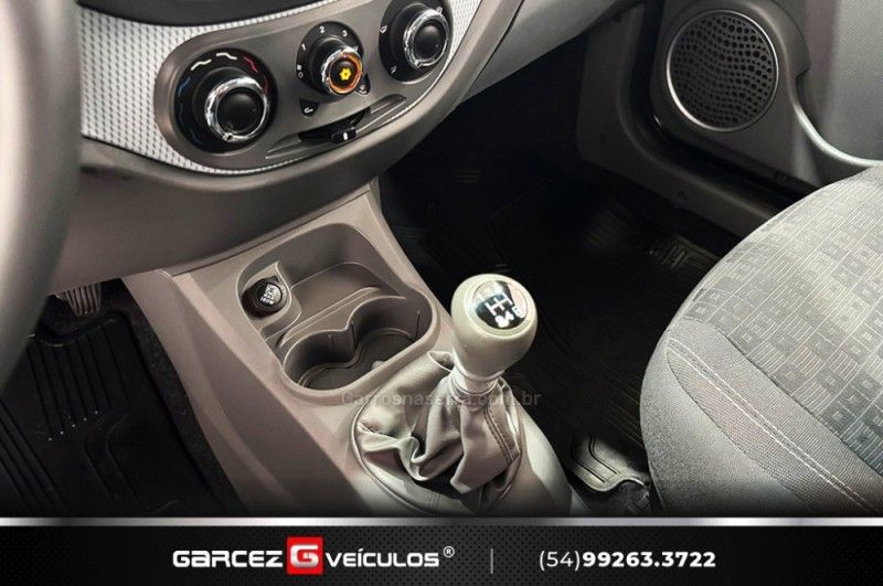 FIAT PALIO 1.0 MPI ATTRACTIVE 8V 2016/2016 GARCEZ VEÍCULOS BENTO GONÇALVES / Carros no Vale FIAT PALIO 1.0 MPI ATTRACTIVE 8V 2016/2016 GARCEZ VEÍCULOS BENTO GONÇALVES / Carros no Vale