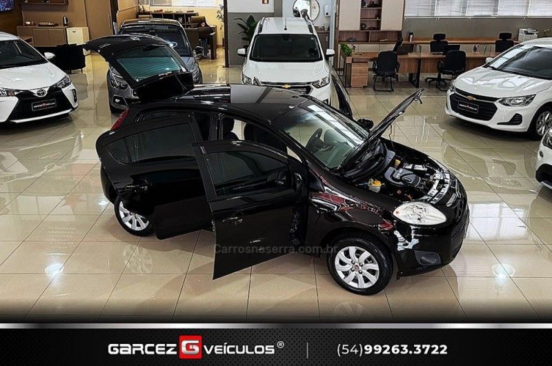 FIAT PALIO 1.0 MPI ATTRACTIVE 8V 2016/2016 GARCEZ VEÍCULOS BENTO GONÇALVES / Carros no Vale FIAT PALIO 1.0 MPI ATTRACTIVE 8V 2016/2016 GARCEZ VEÍCULOS BENTO GONÇALVES / Carros no Vale