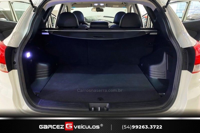 HYUNDAI IX35 2.0 16V 2014/2015 GARCEZ VEÍCULOS BENTO GONÇALVES / Carros no Vale