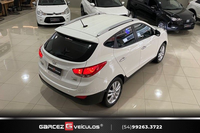 HYUNDAI IX35 2.0 16V 2014/2015 GARCEZ VEÍCULOS BENTO GONÇALVES / Carros no Vale
