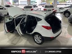 HYUNDAI IX35 2.0 16V 2014/2015 GARCEZ VEÍCULOS BENTO GONÇALVES / Carros no Vale