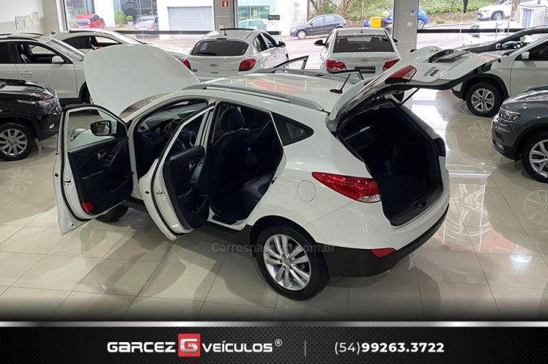 HYUNDAI IX35 2.0 16V 2014/2015 GARCEZ VEÍCULOS BENTO GONÇALVES / Carros no Vale