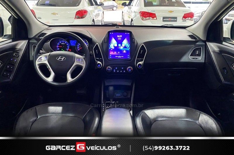 HYUNDAI IX35 2.0 16V 2014/2015 GARCEZ VEÍCULOS BENTO GONÇALVES / Carros no Vale