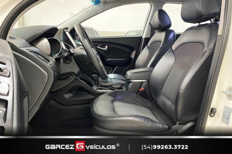 HYUNDAI IX35 2.0 16V 2014/2015 GARCEZ VEÍCULOS BENTO GONÇALVES / Carros no Vale