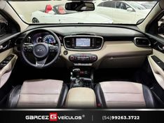 KIA SORENTO 3.3 EX V6 24V 7 LUGARES 2015/2016 GARCEZ VEÍCULOS BENTO GONÇALVES / Carros no Vale