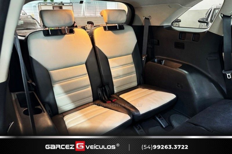 KIA SORENTO 3.3 EX V6 24V 7 LUGARES 2015/2016 GARCEZ VEÍCULOS BENTO GONÇALVES / Carros no Vale