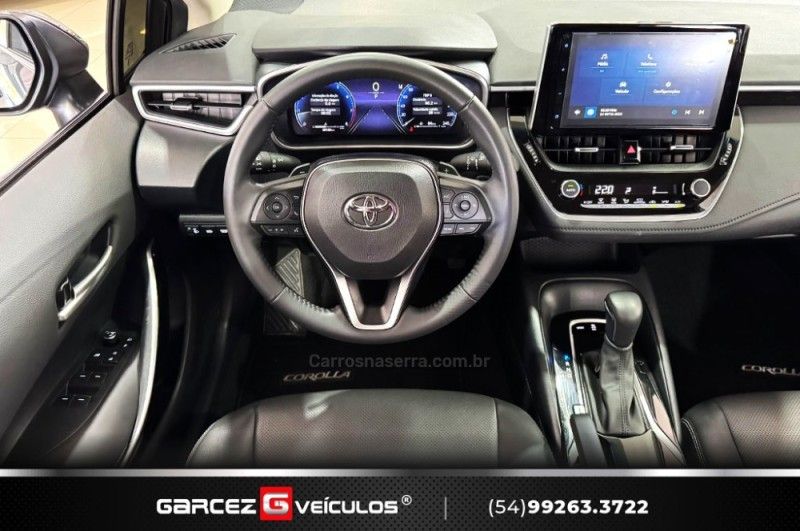 TOYOTA COROLLA 2.0 XEI 16V 2024/2024 GARCEZ VEÍCULOS BENTO GONÇALVES / Carros no Vale